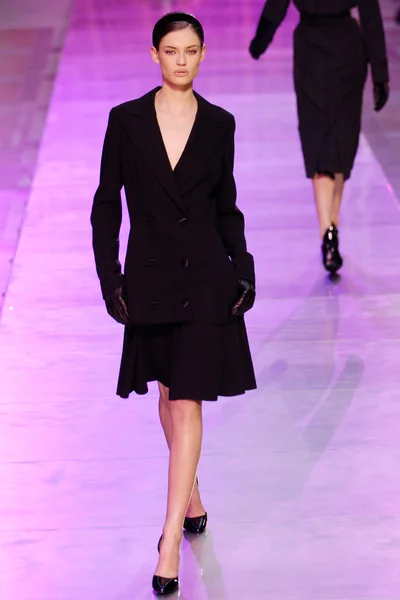 Look 8